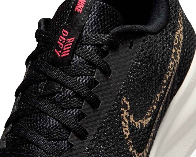 NIKE W RUN DEFY PRINT Kadın Koşu Ayakkabısı IV5681-001 Siyah