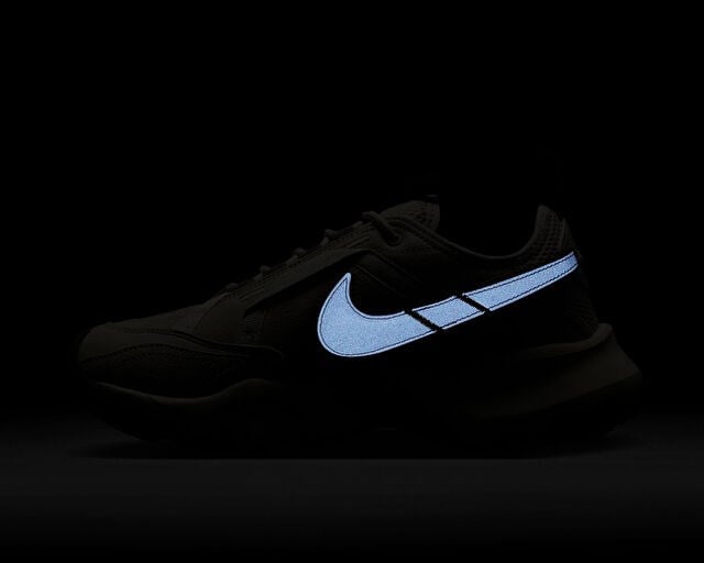 NIKE W TC 7900 Kadın Günlük Ayakkabı DD9682-200 Krem
