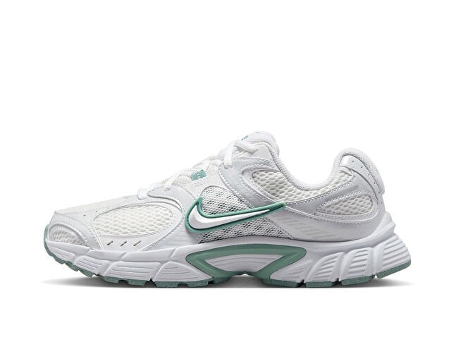 NIKE W V5 RNR Kadın Günlük Ayakkabı HQ7901-106 Beyaz