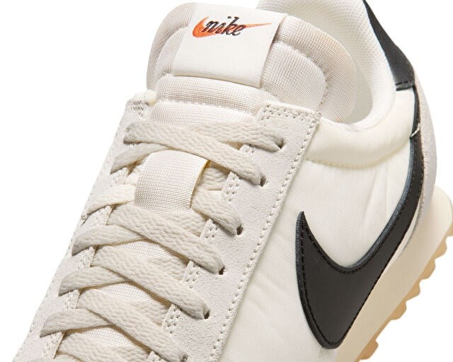 NIKE WAFFLE RACER Unisex Günlük Ayakkabı IM8658-101 Beyaz
