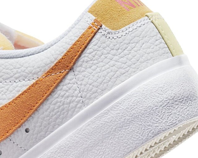 NIKE WMNS BLAZER LOW PLATFORM Kadın Günlük Ayakkabı FN5171-100 Beyaz