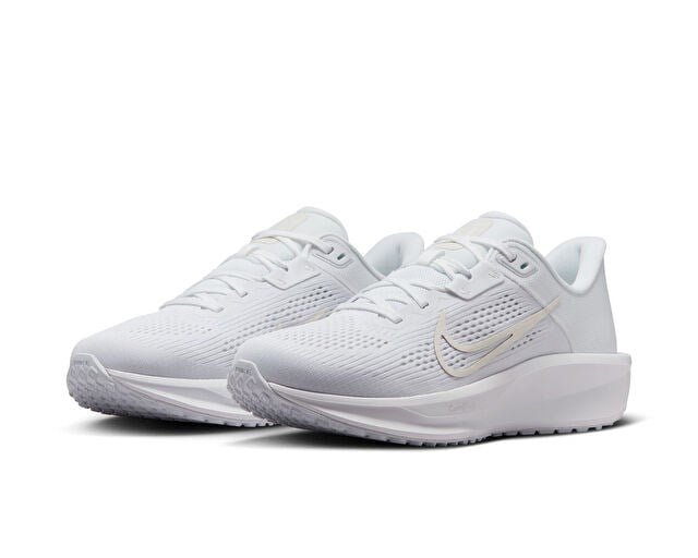 NIKE WMNS QUEST 6 Kadın Koşu Ayakkabısı FD6034-106 Beyaz