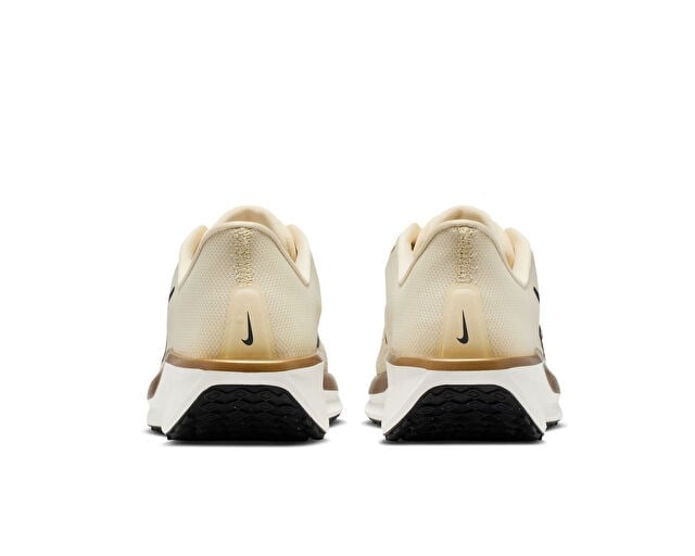 NIKE WMNS QUEST 6 Unisex Koşu Ayakkabısı FD6034-201 Kahverengi