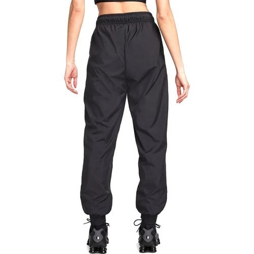 Nike Wovens Uv Essential Jogger Kadın Eşofman Altı FV7660-010