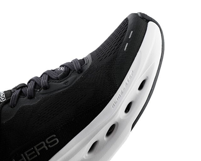 SKECHERS MAX CUSHIONING GLIDE-STEP Kadın Koşu Ayakkabısı 129400-BKW Siyah