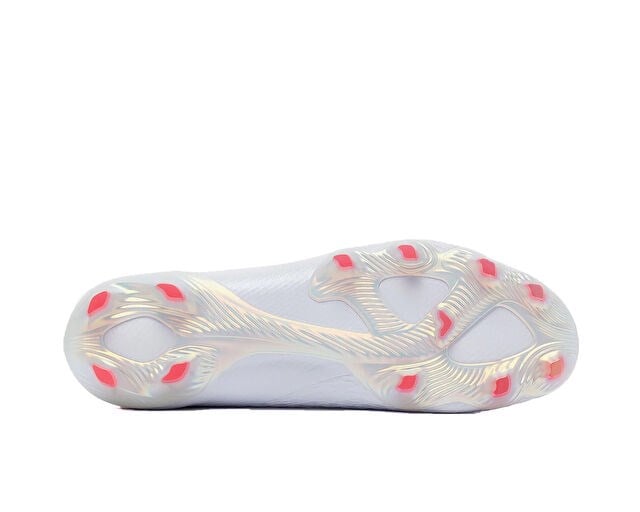 SKECHERS SKECHERS SKX 01 Erkek Çim Zemin Kramponu 252110-WTQP Beyaz