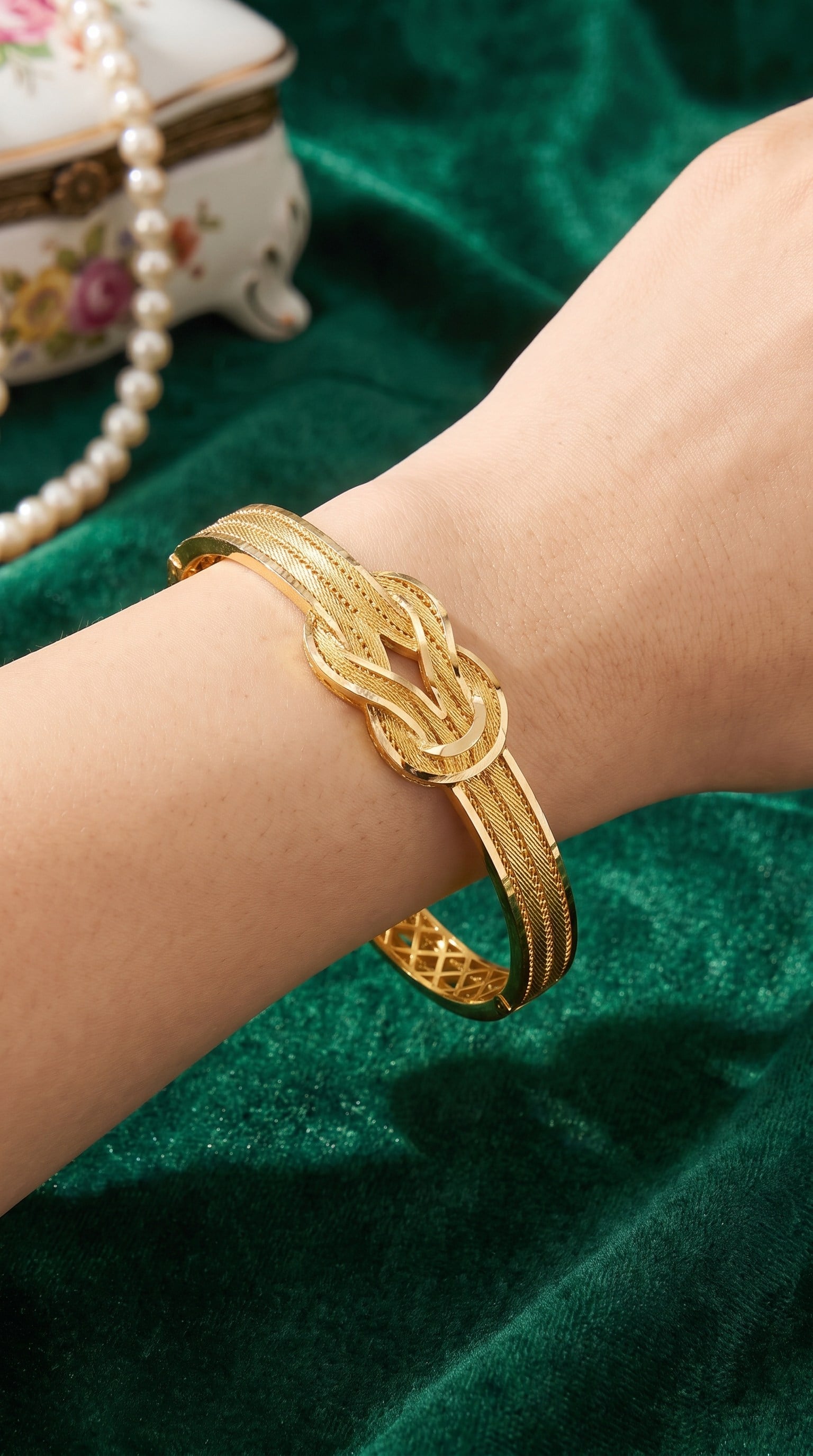 14k-altin-dugum-kelepce-751-gr-1-eb25.jpg