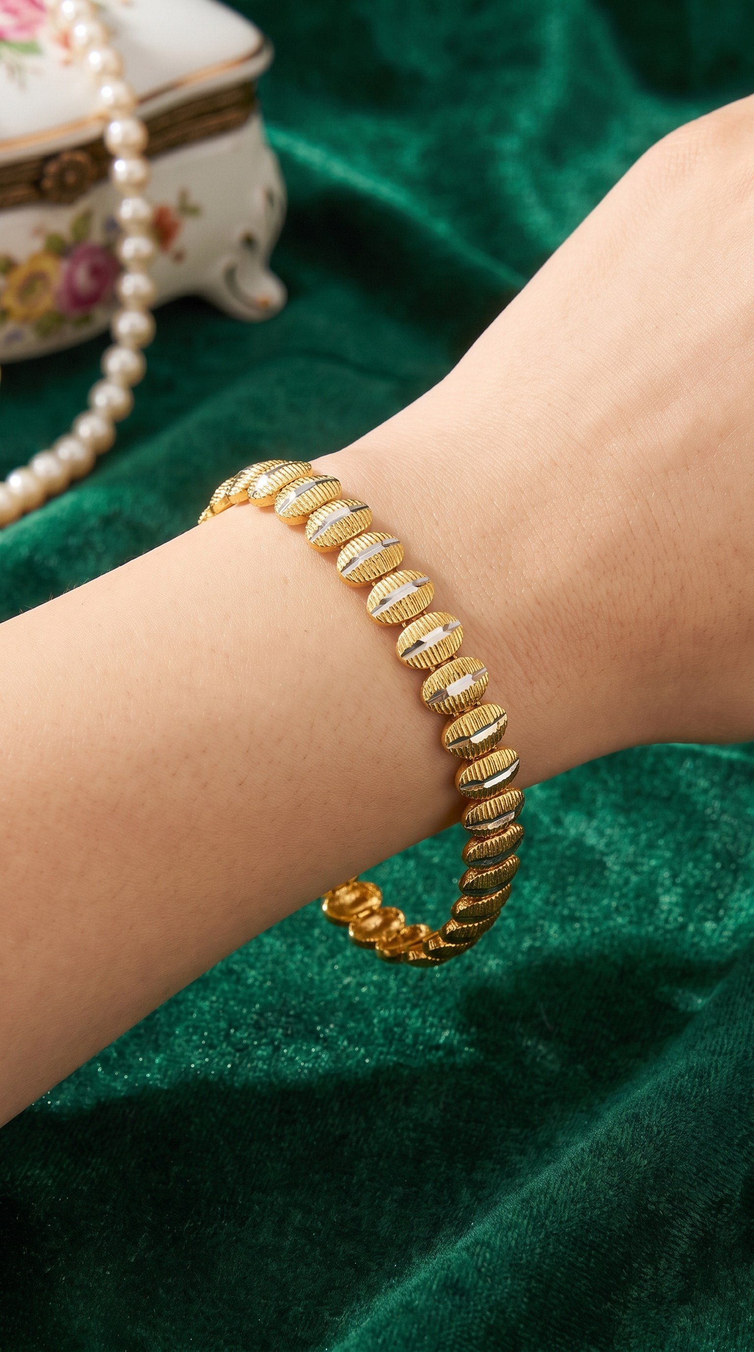 14k-altin-fizyon-bileklik-1021-gr-06a-b1.jpg