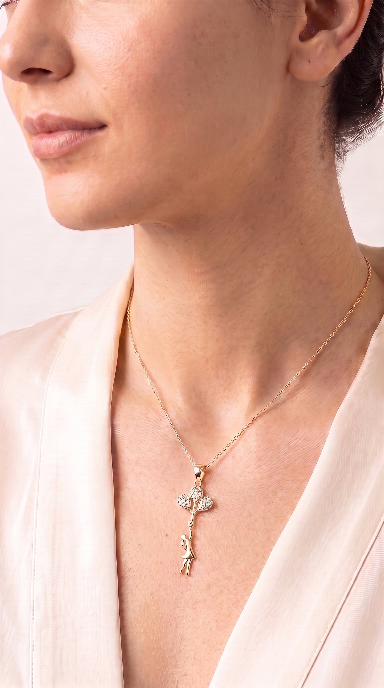 14k-altin-tasarim-kolye-189-gr-900-4a.jpg