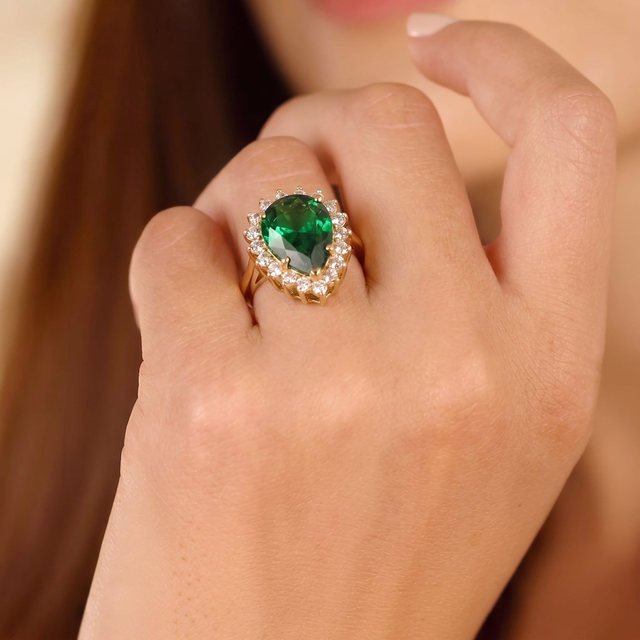 14k-altin-yesil-tasli-baget-yuzuk-268--4b90-a.jpg