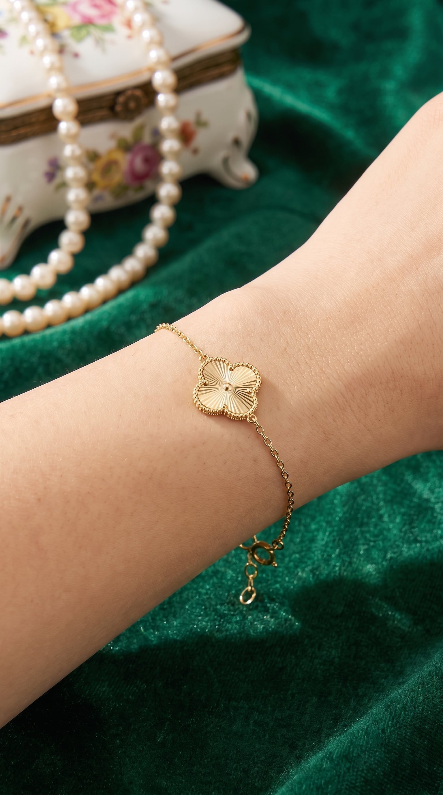 14k-altin-yonca-bileklik-176-gr-1aff-4.jpg