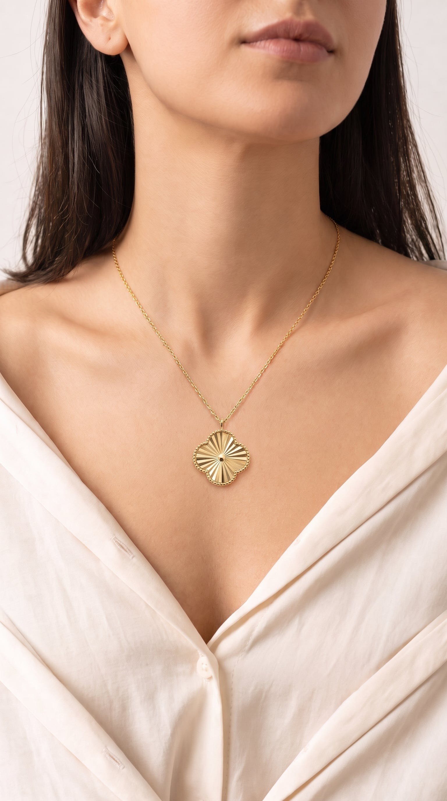 14k-altin-yonca-kolye-189-gr-733f0-.jpg