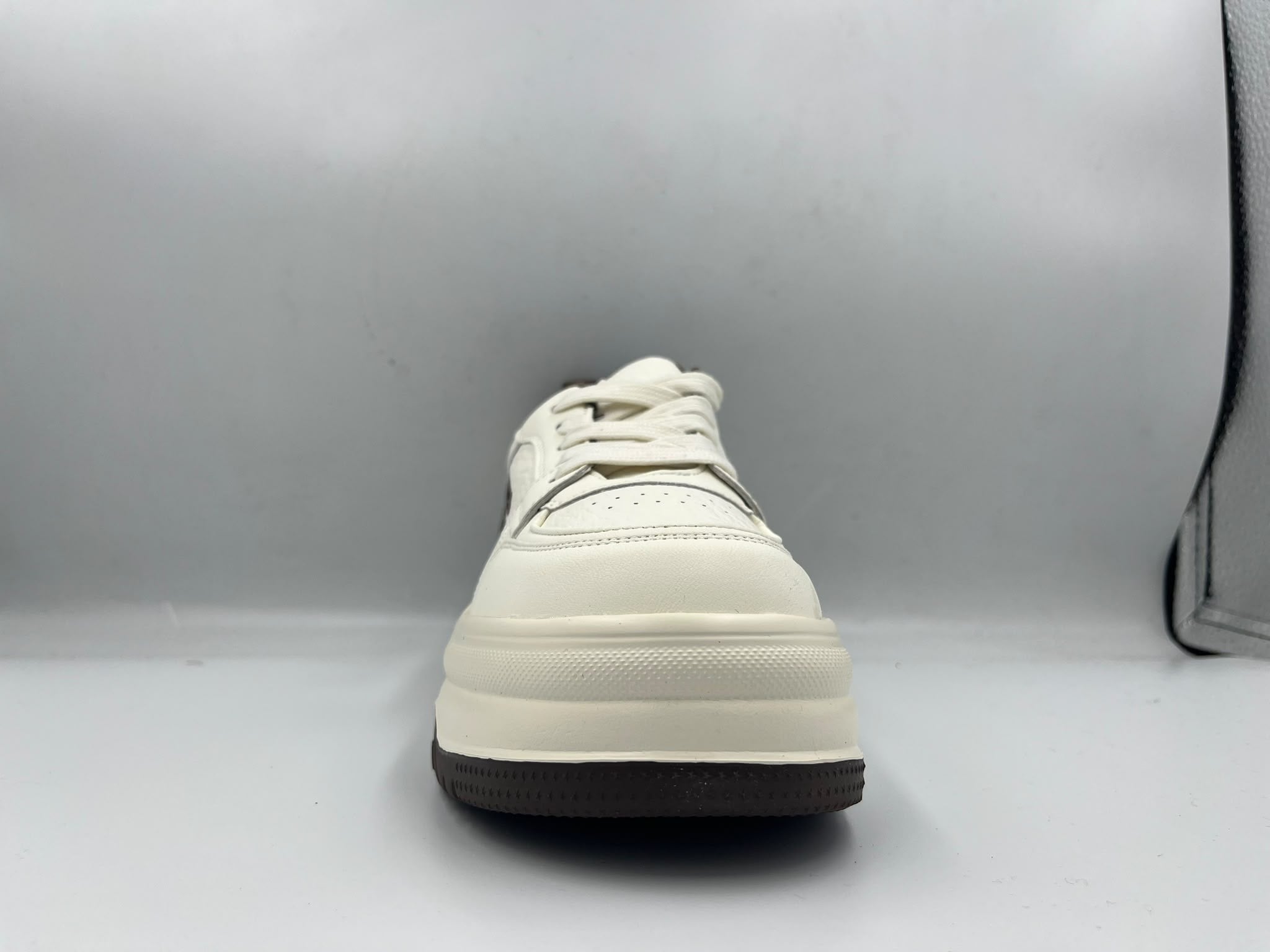 Kadın Beyaz Vizon Yüksek Kalın Taban Deri Casual Sneaker Spor Ayakkabı