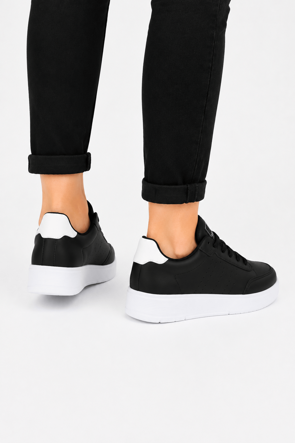 Cilt Faylon Taban Sneaker Çocuk Spor Ayakkabı SİYAH - BEYAZ