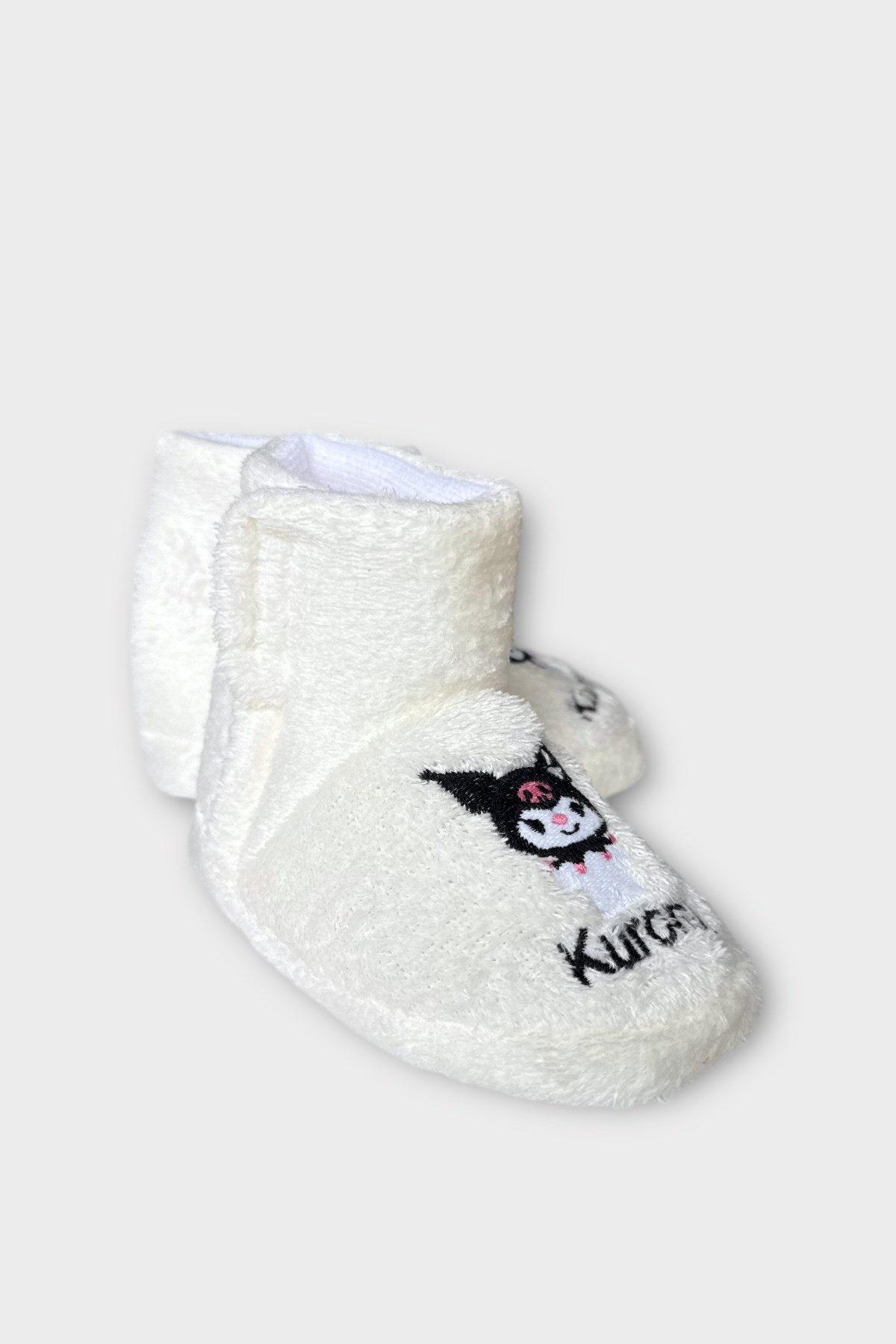 Çocuk Kuromi Nakış Detaylı Panduf BEYAZ