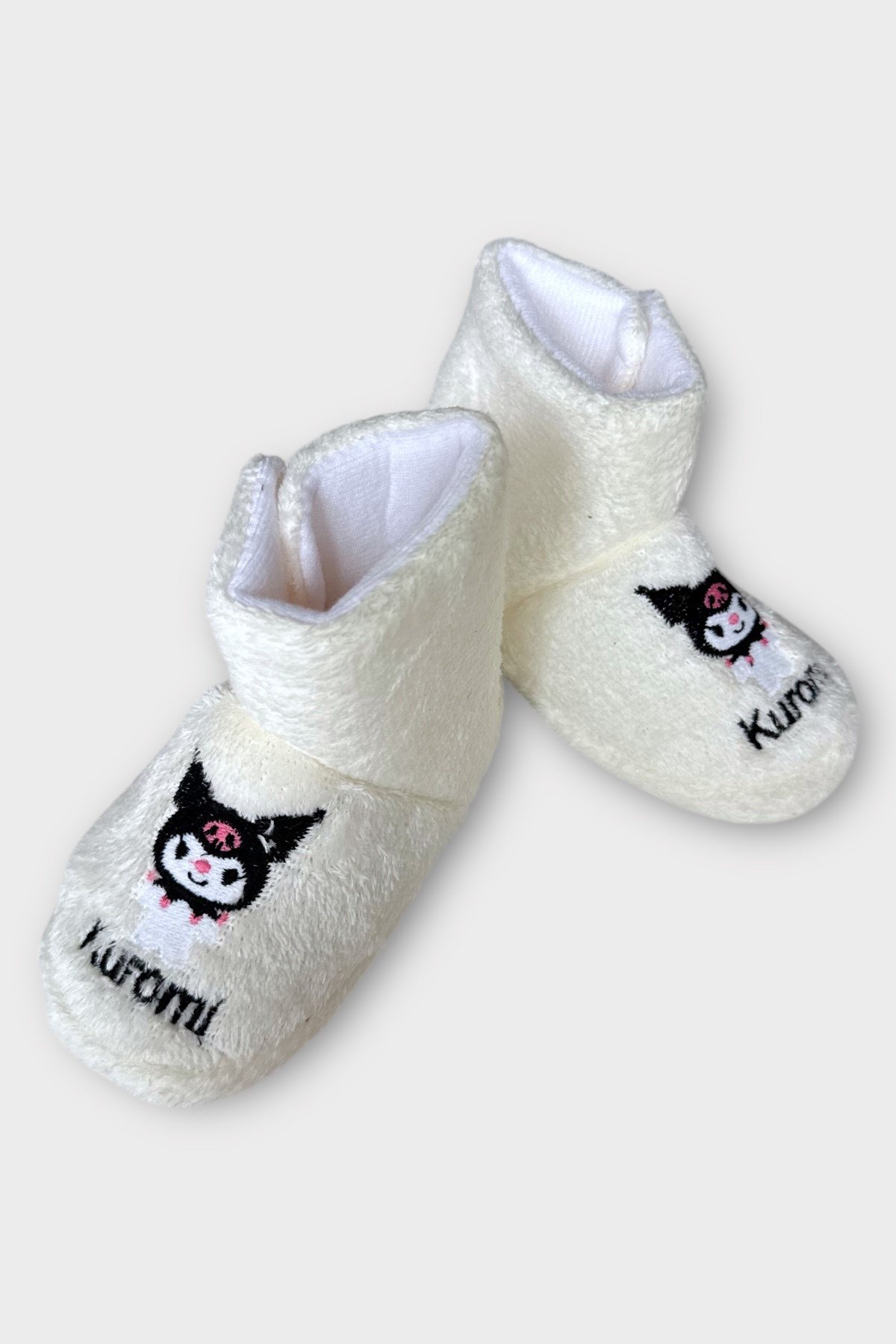 Çocuk Kuromi Nakış Detaylı Panduf BEYAZ