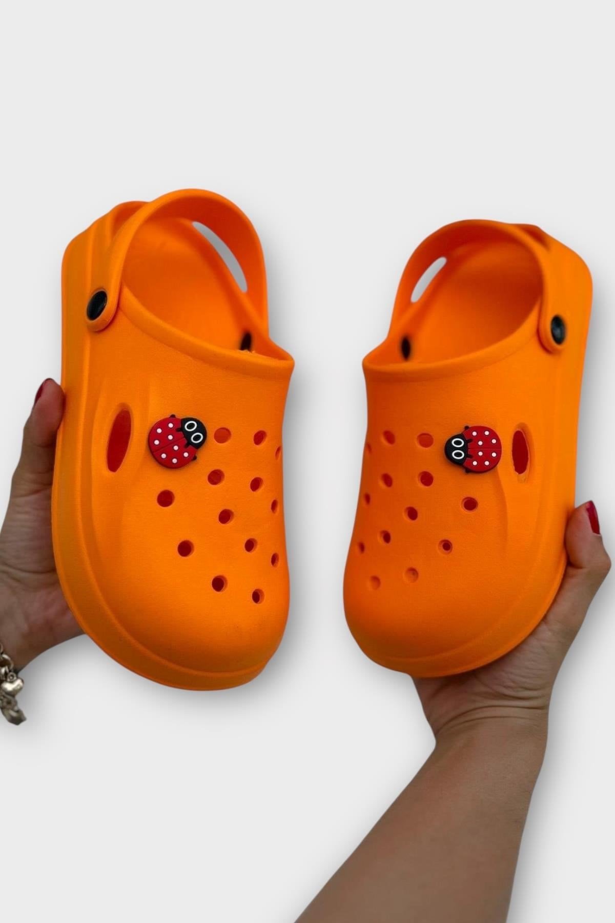 Comfort Uğur Böceği Tokalı Medikal Hemşire Sabo Kadın Terlik TURUNCU