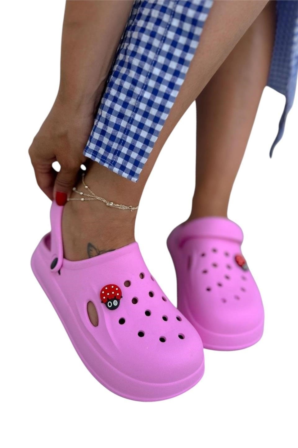 Comfort Uğur Böceği Tokalı Medikal Hemşire Sabo Kadın Terlik PEMBE