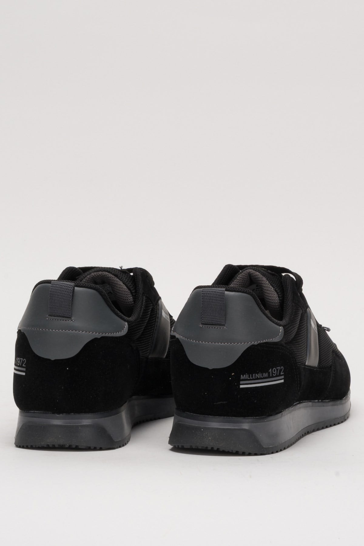 Erkek Airfile Sneaker Spor Ayakkabı SİYAH - FÜME