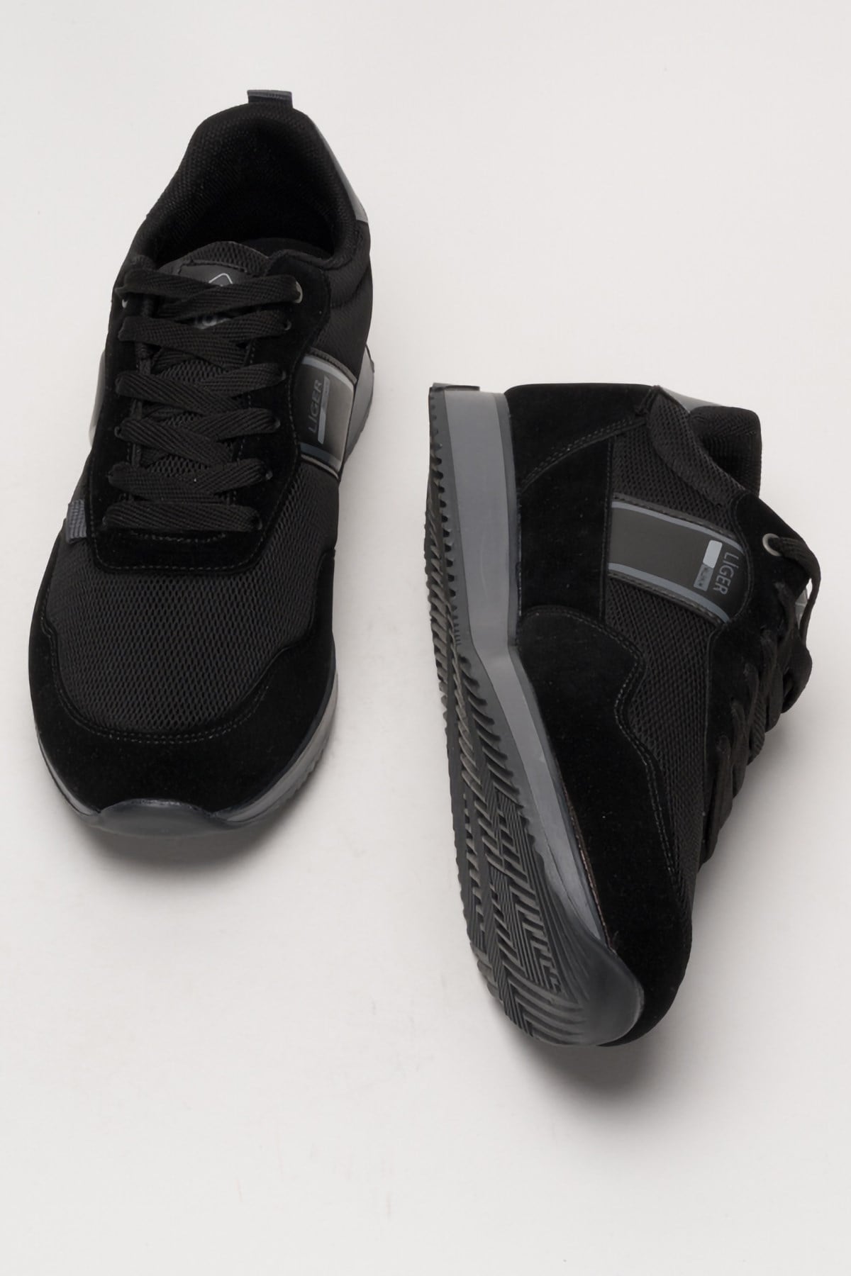Erkek Airfile Sneaker Spor Ayakkabı SİYAH - FÜME
