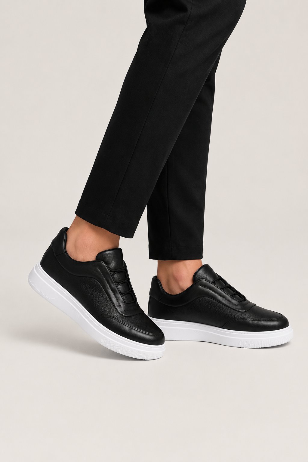 Erkek Yüksek Kalın Taban Bağcıklı Sneaker Ayakkabı SİYAH - BEYAZ
