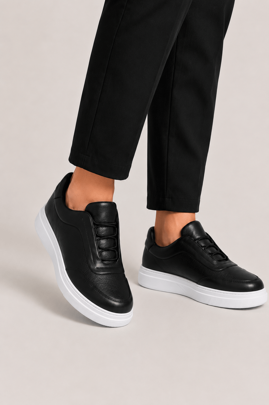 Erkek Yüksek Kalın Taban Bağcıklı Sneaker Ayakkabı SİYAH - BEYAZ