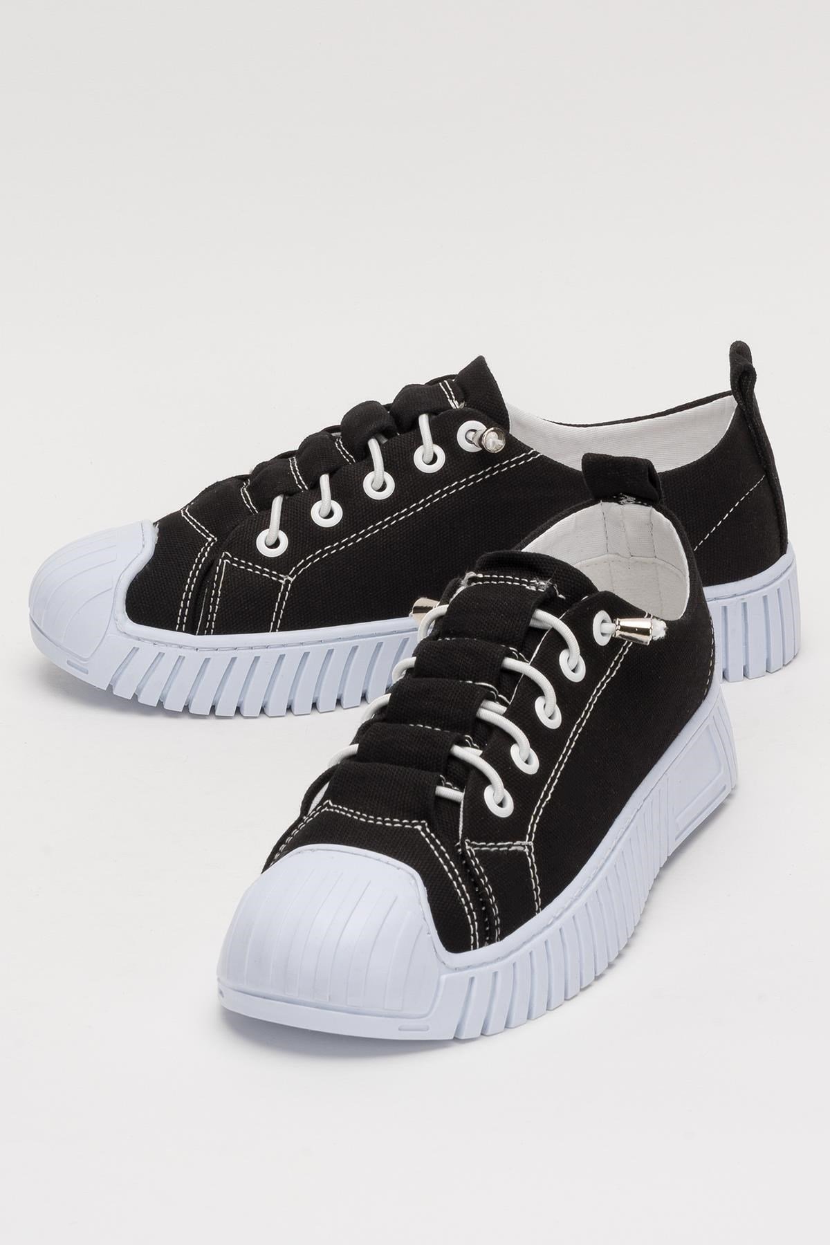 Kadın Kolay Giyilebilir Lastik Bağcıklı Spor Keten Sneaker Ayakkabı SİYAH - BEYAZ