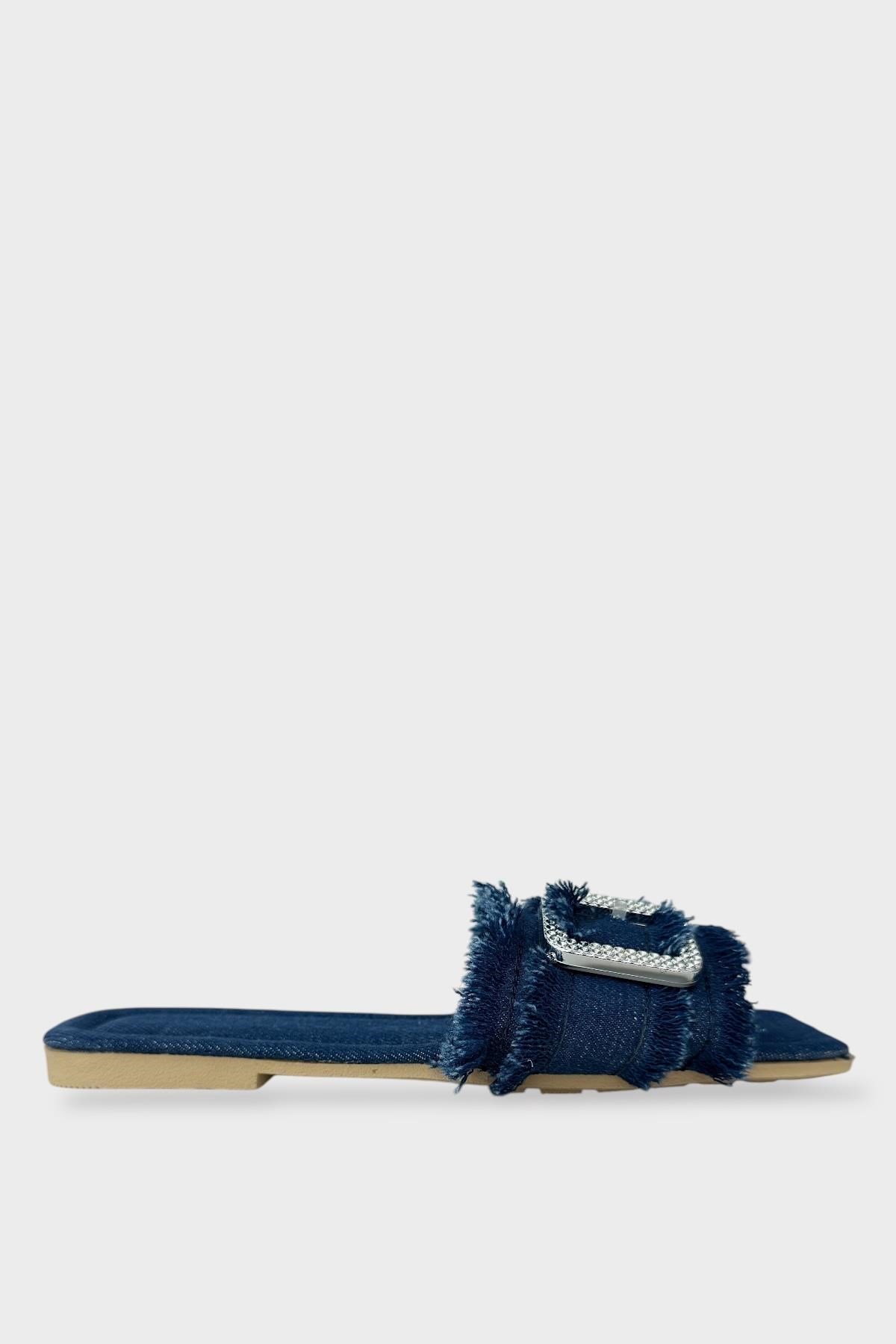 Kadın Püskül Detay Tokalı Denim Terlik LACİVERT