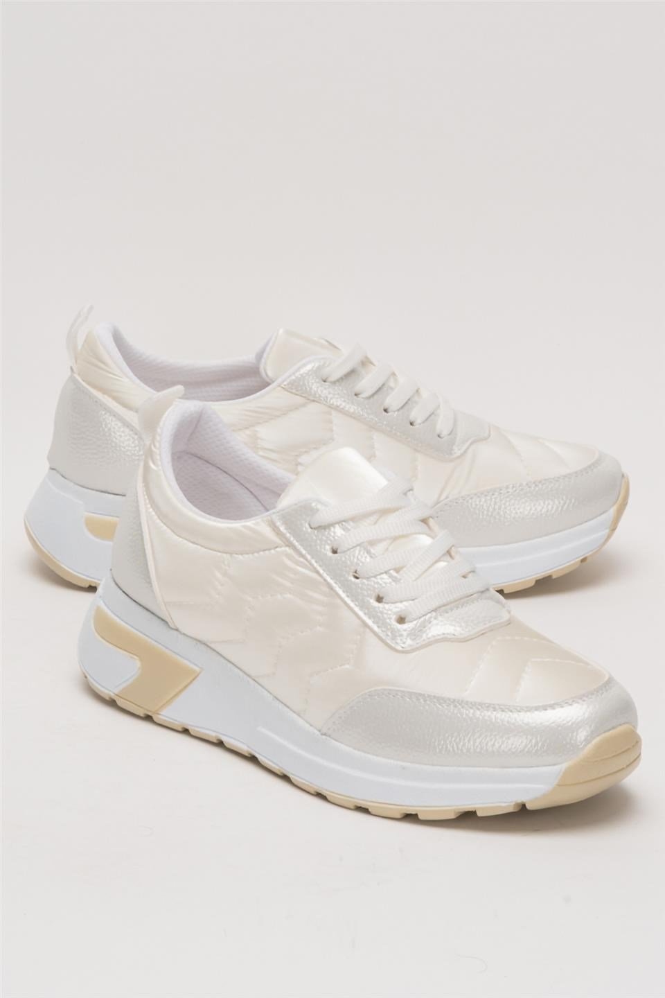 Kadın Rahat Comfort Taban Spor Sneaker Ayakkabı BEYAZ