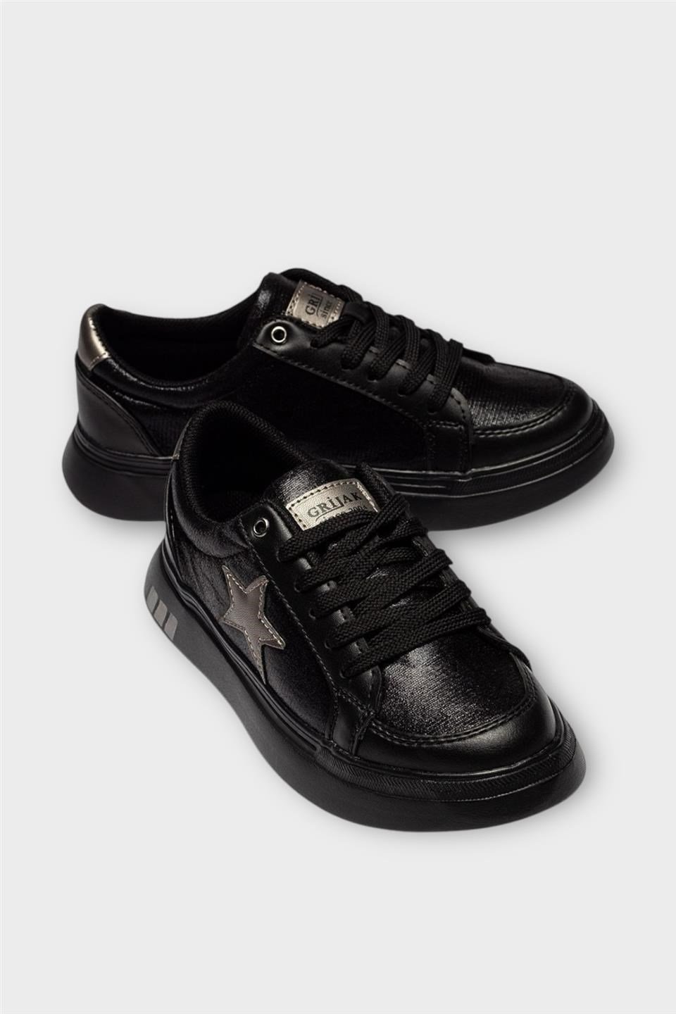 Kadın Yıldız Detay Şık Sneaker Ayakkabı SİYAH