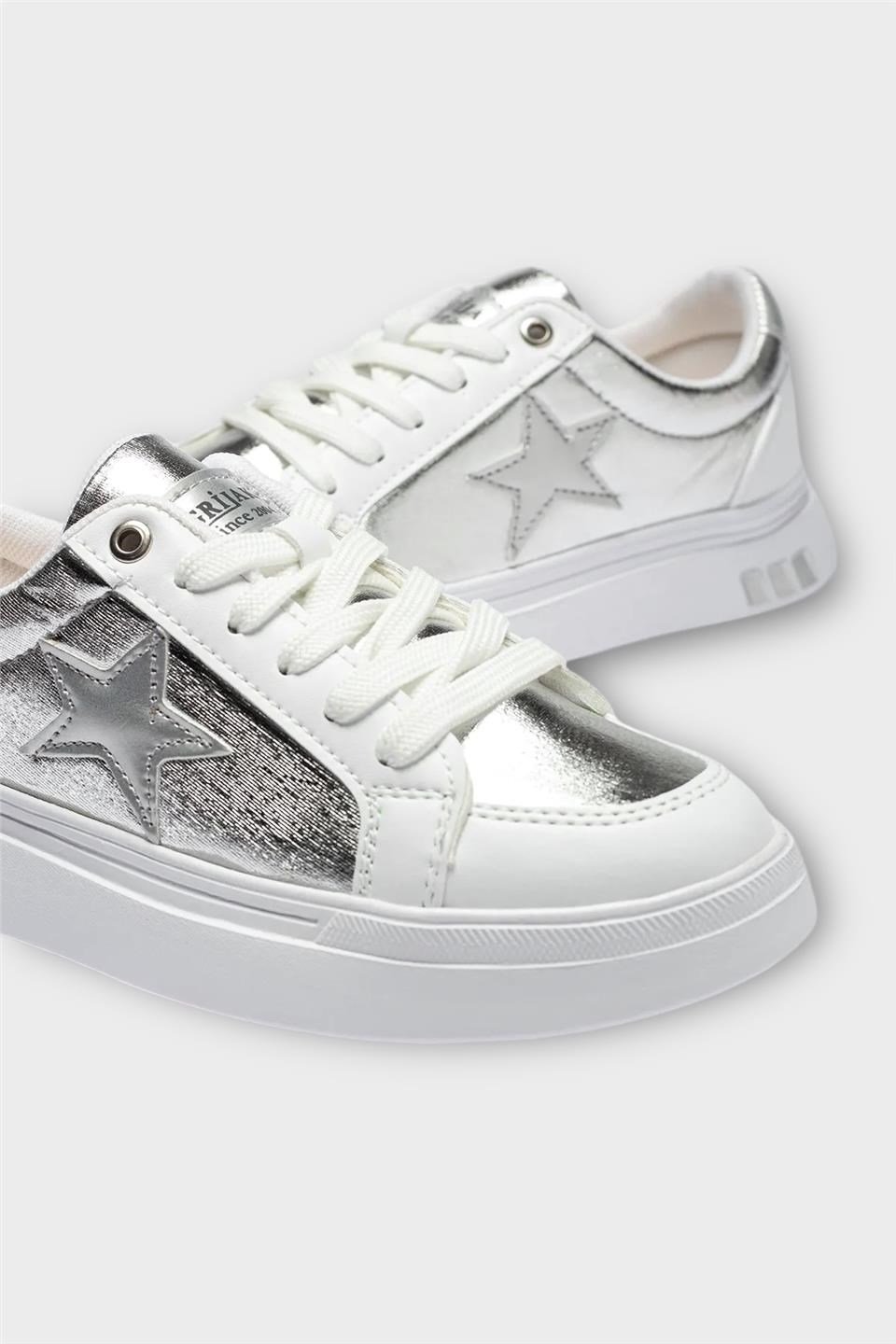Kadın Yıldız Detay Şık Sneaker Ayakkabı BEYAZ - GÜMÜŞ
