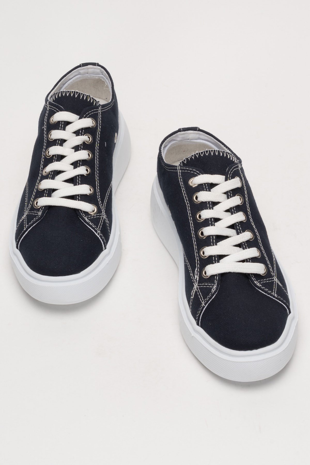 Rahat Kalıp Kalın Taban Kadın Sneaker Ayakkabı LACİVERT