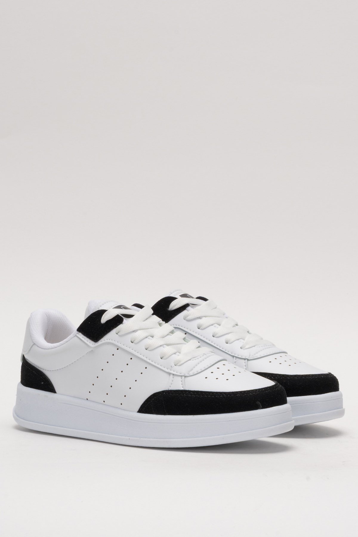 Unisex Düz Hafif Taban Sneaker Ayakkabı BEYAZ - SİYAH