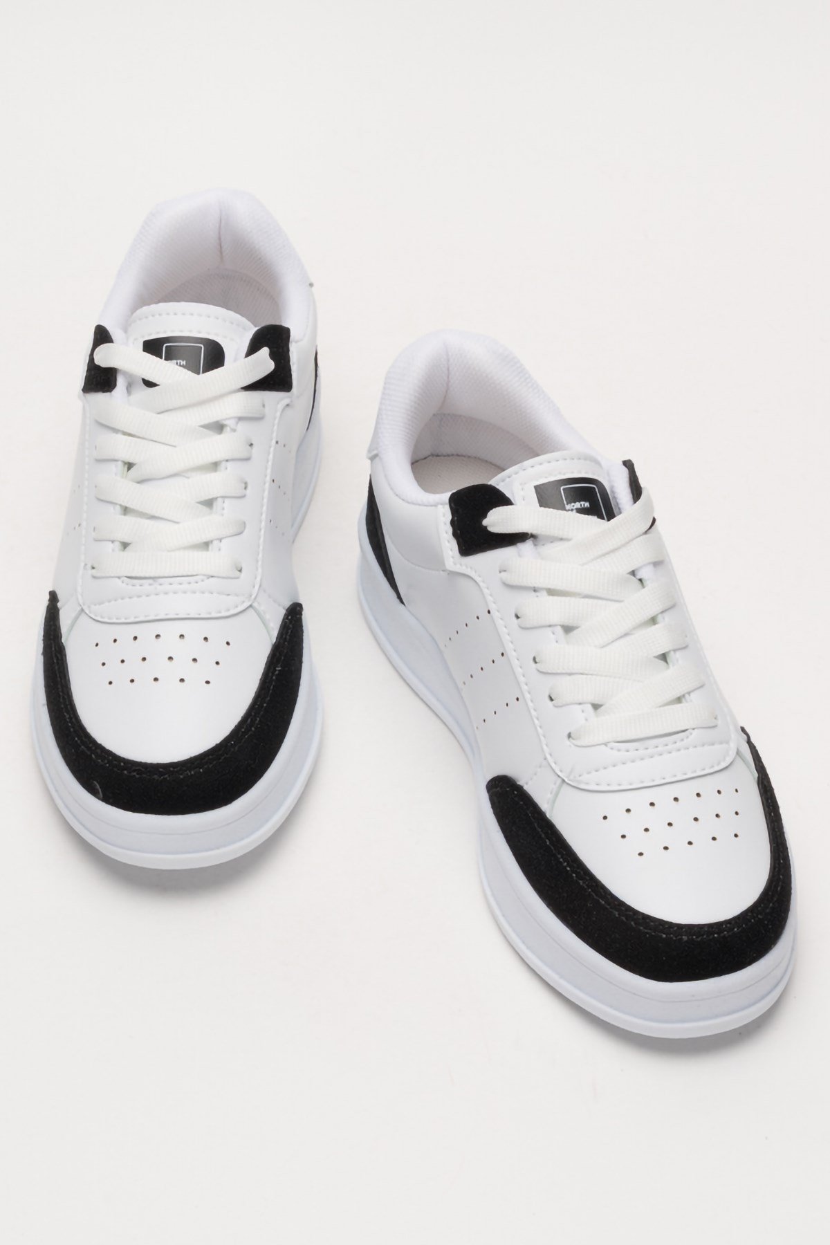 Unisex Düz Hafif Taban Sneaker Ayakkabı BEYAZ - SİYAH