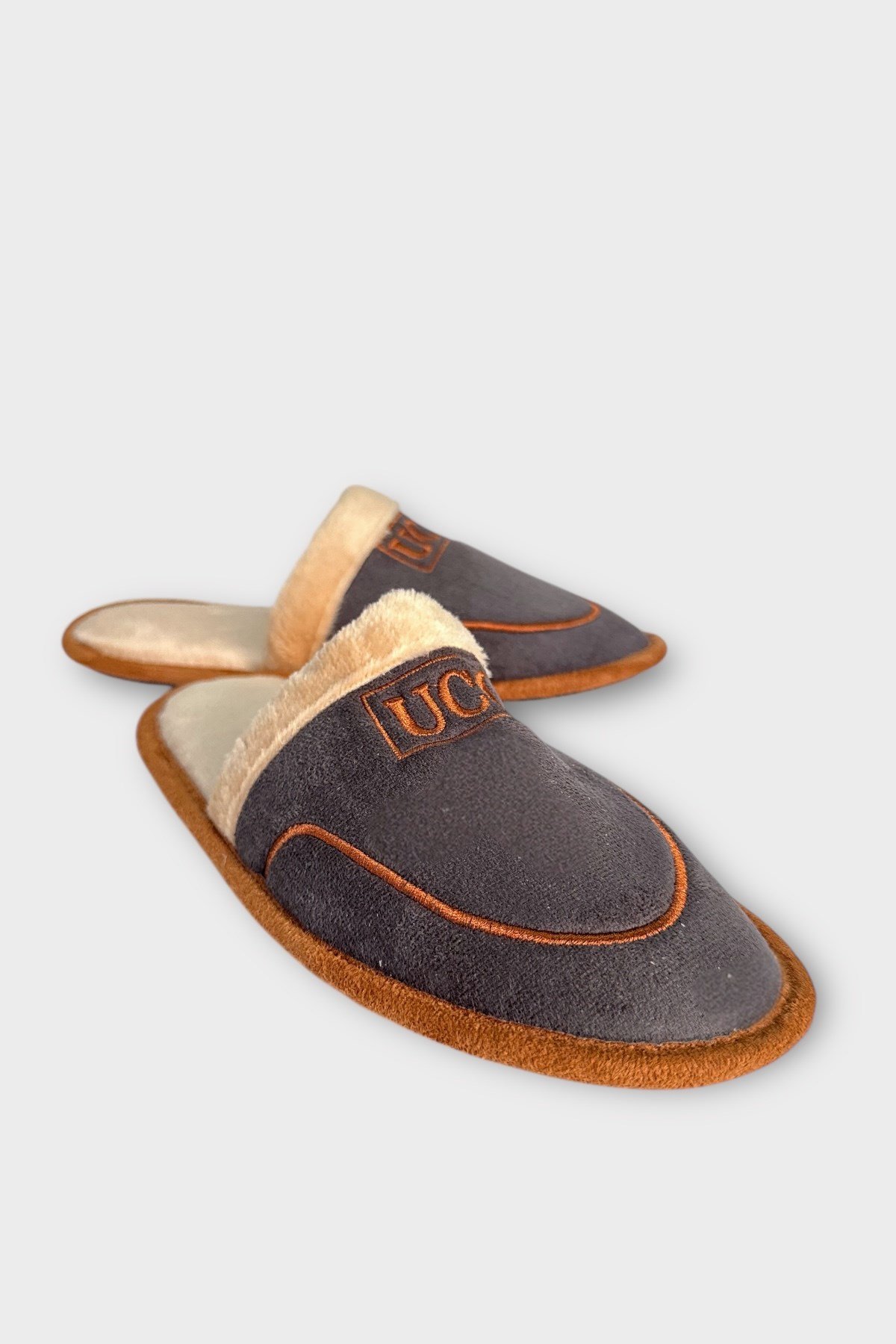 Unisex İçi Peluş Kaydırmaz Taban Bohça Ev Terliği FÜME