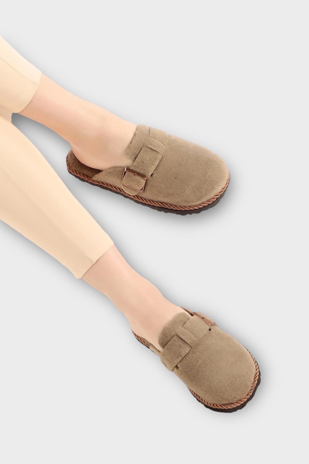 Unisex Tokalı Keçe Kumaşlı Ev Terliği HAKİ