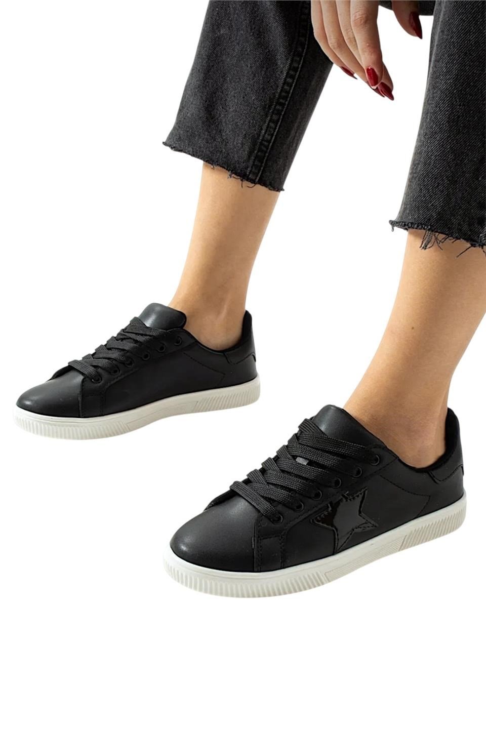 Yıldızlı Spor Kadın Sneaker Ayakkabı SİYAH - BEYAZ