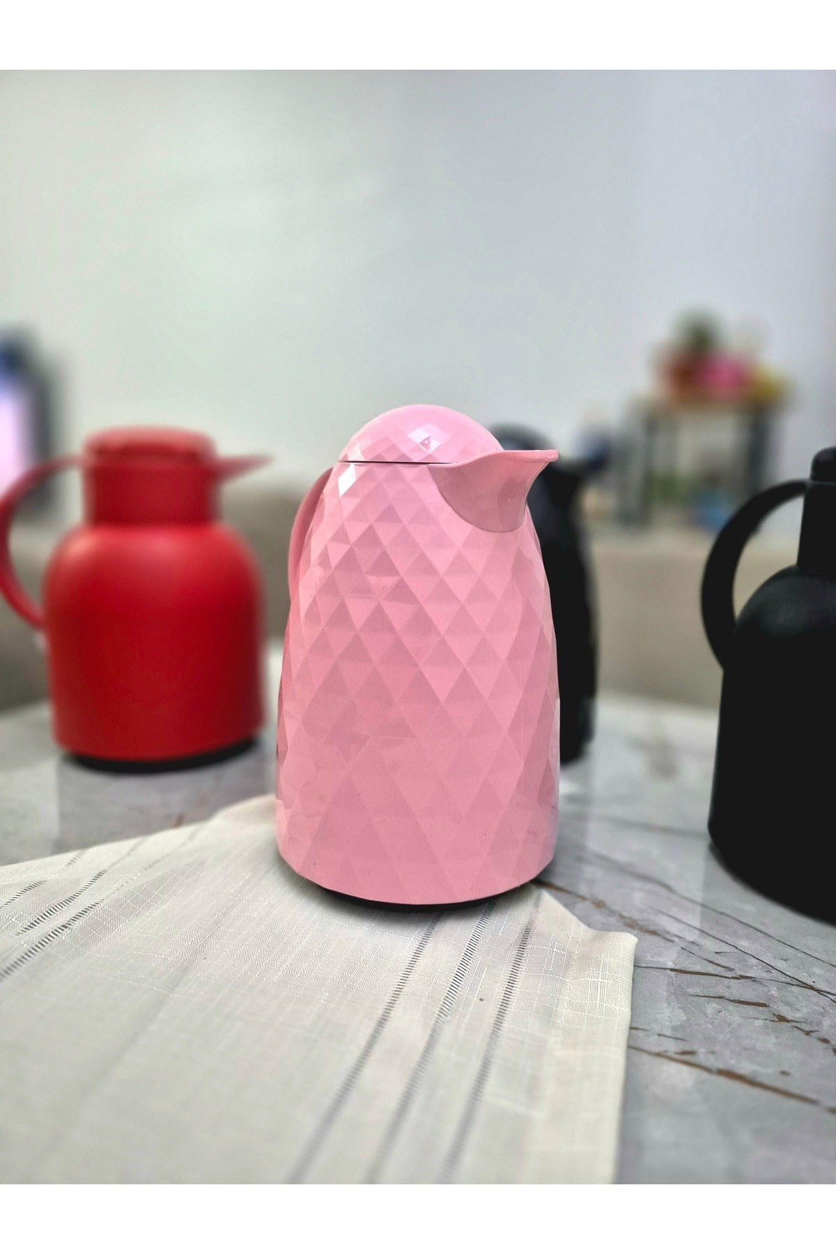 1 LT Şeker Pembe Termos – Cam İçli, Isı Yalıtımlı, 12 Saat Sıcak, 24 Saat Soğuk Su ve Çay Termosu