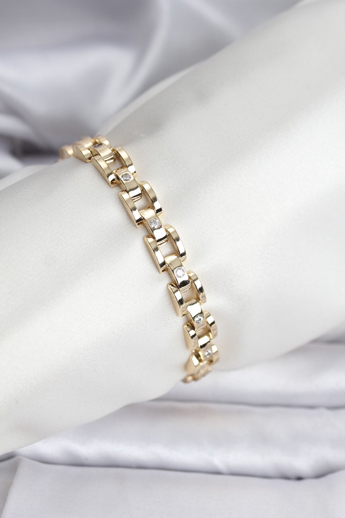 14K Gold Renk Kaplama Zirkon Taşlı CM Kadın Bileklik