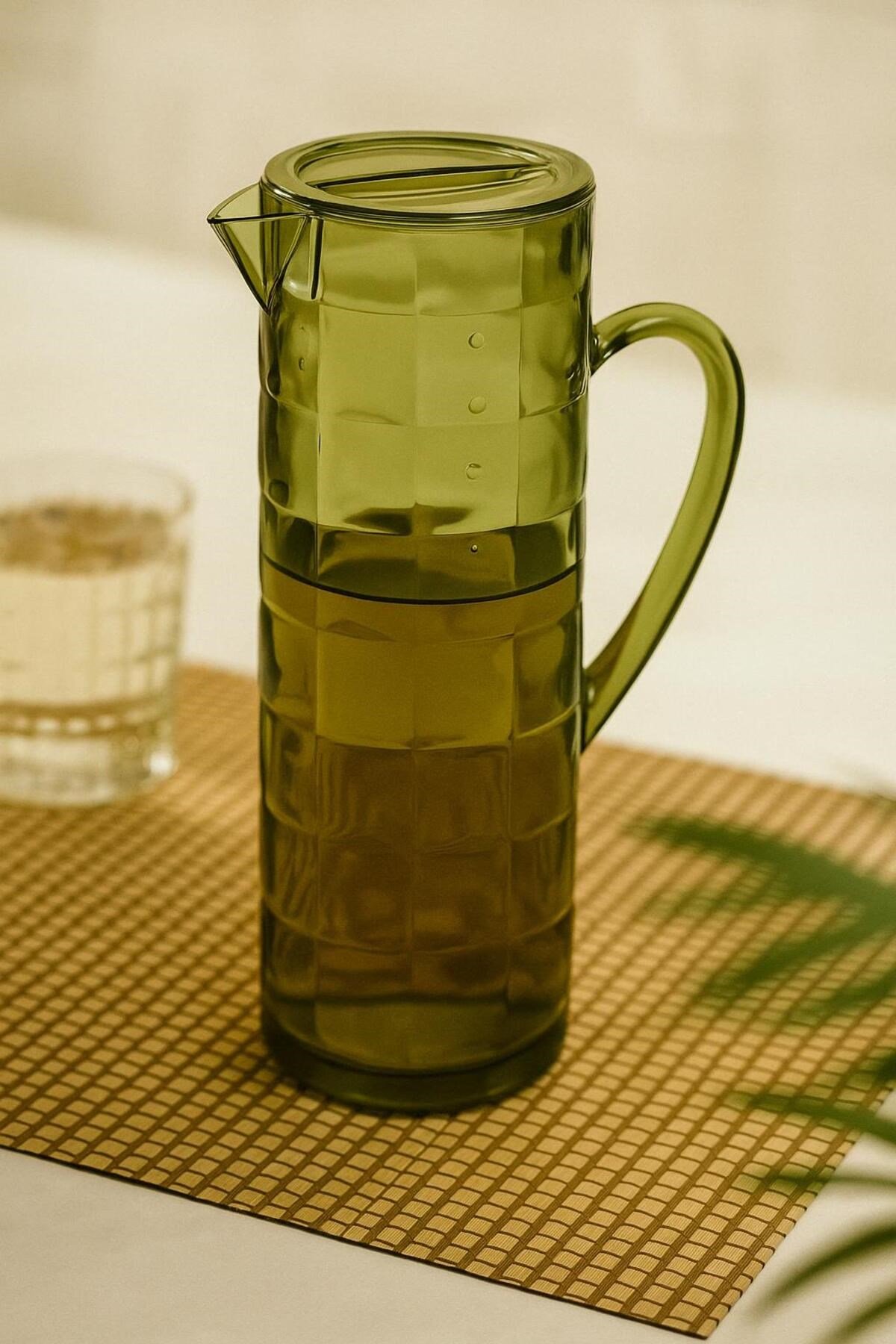Akrilik Allegra 1,5 Lt Koyu Yeşil Sürahi (Buzdolabı Kapak Rafına Sığar)