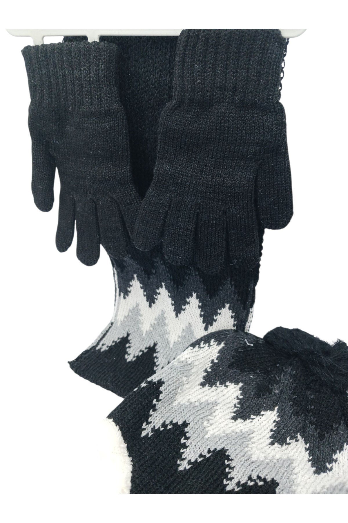 Çocuk Atkı Bere Eldiven 3’lü Set Unisex Garson Ponponlu Kürklü İpli Triko Kışlık Hediyelik