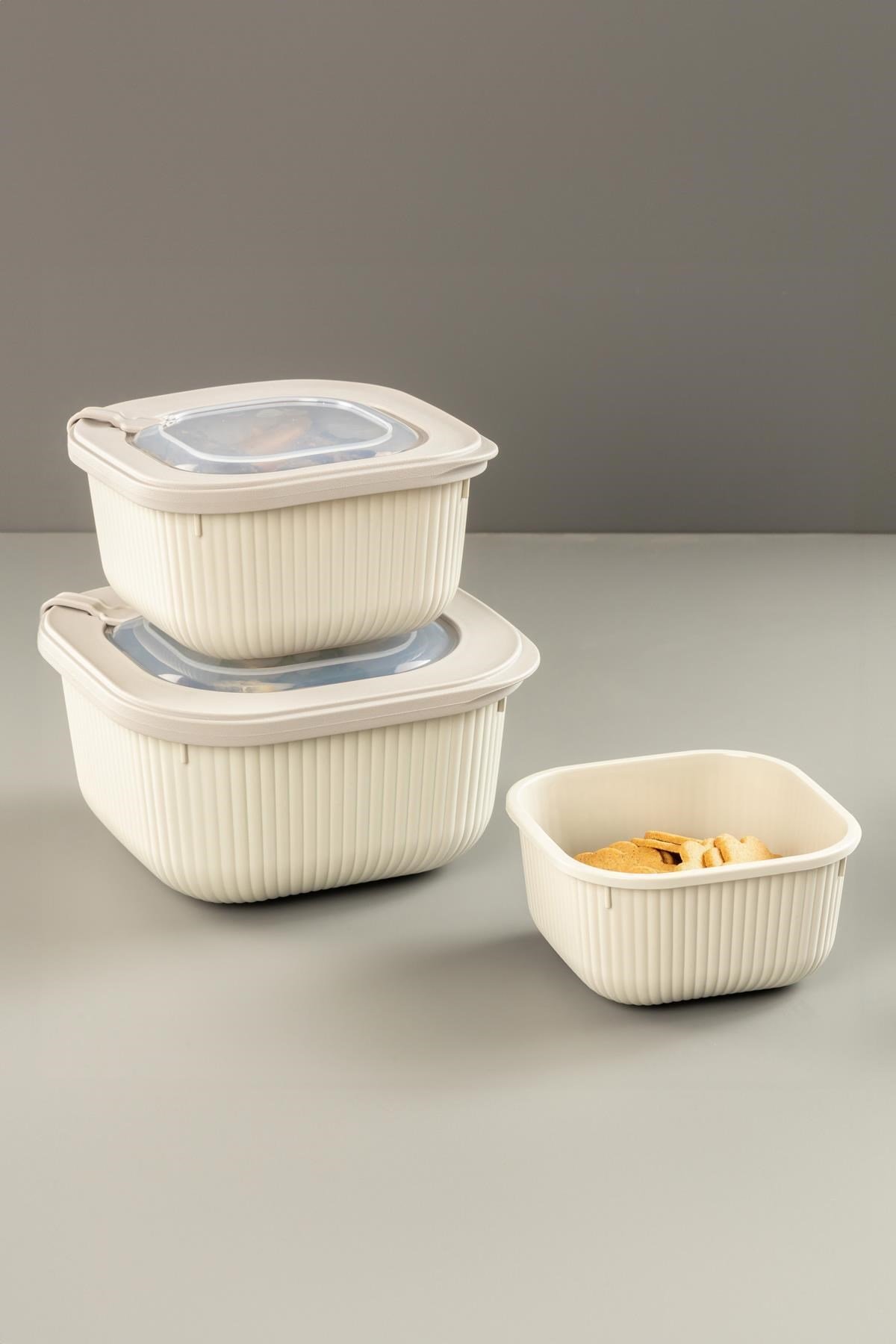 Kare 3 Parça Vakumlu Sızdırmaz Hava Almaz Saklama Kabı Seti Gri (1800/1100/600 Ml)