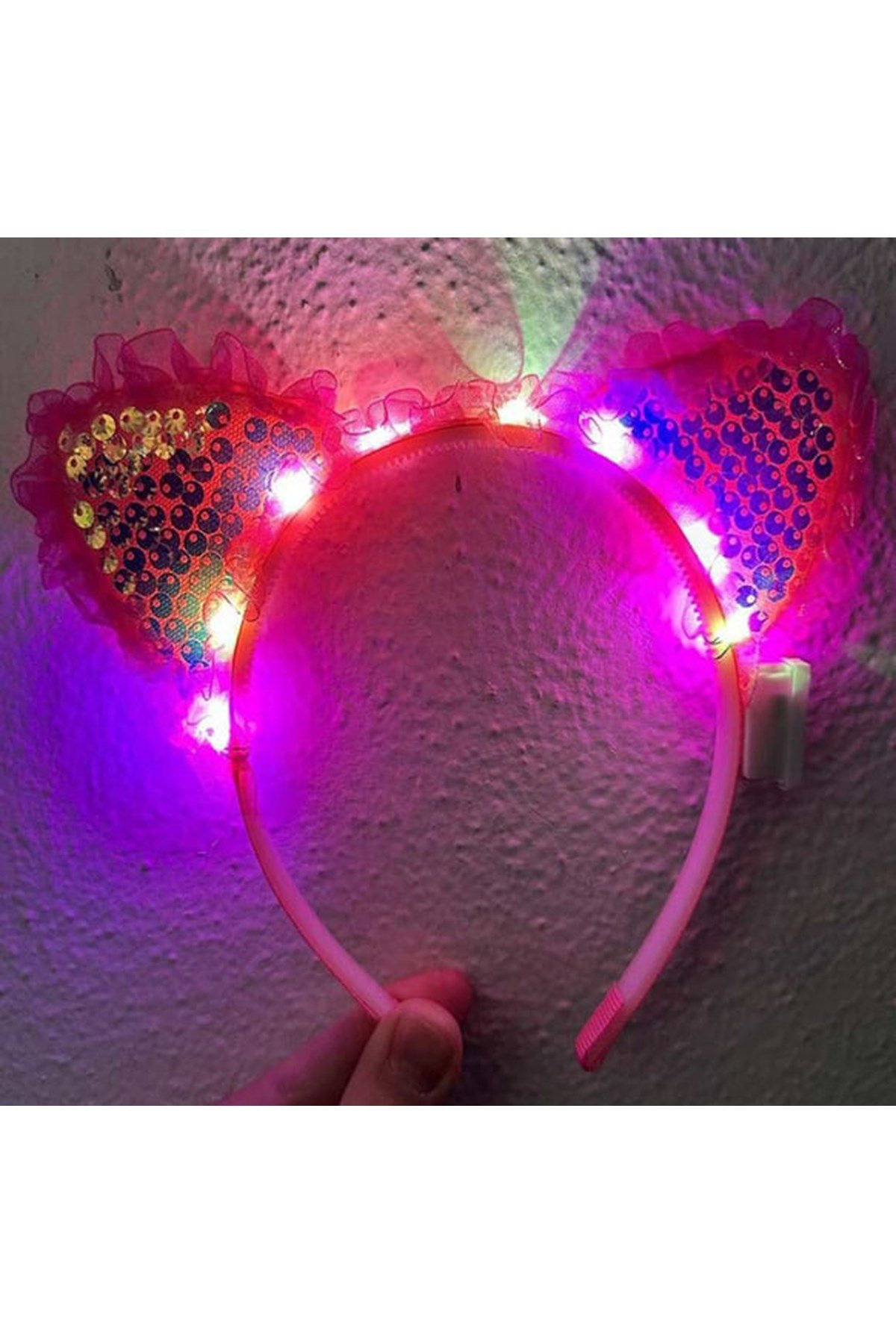 Kenarları Dantelli Fuşya Pullu Payetli Led Işıklı Kedi Kulak Taç 17x19 cm
