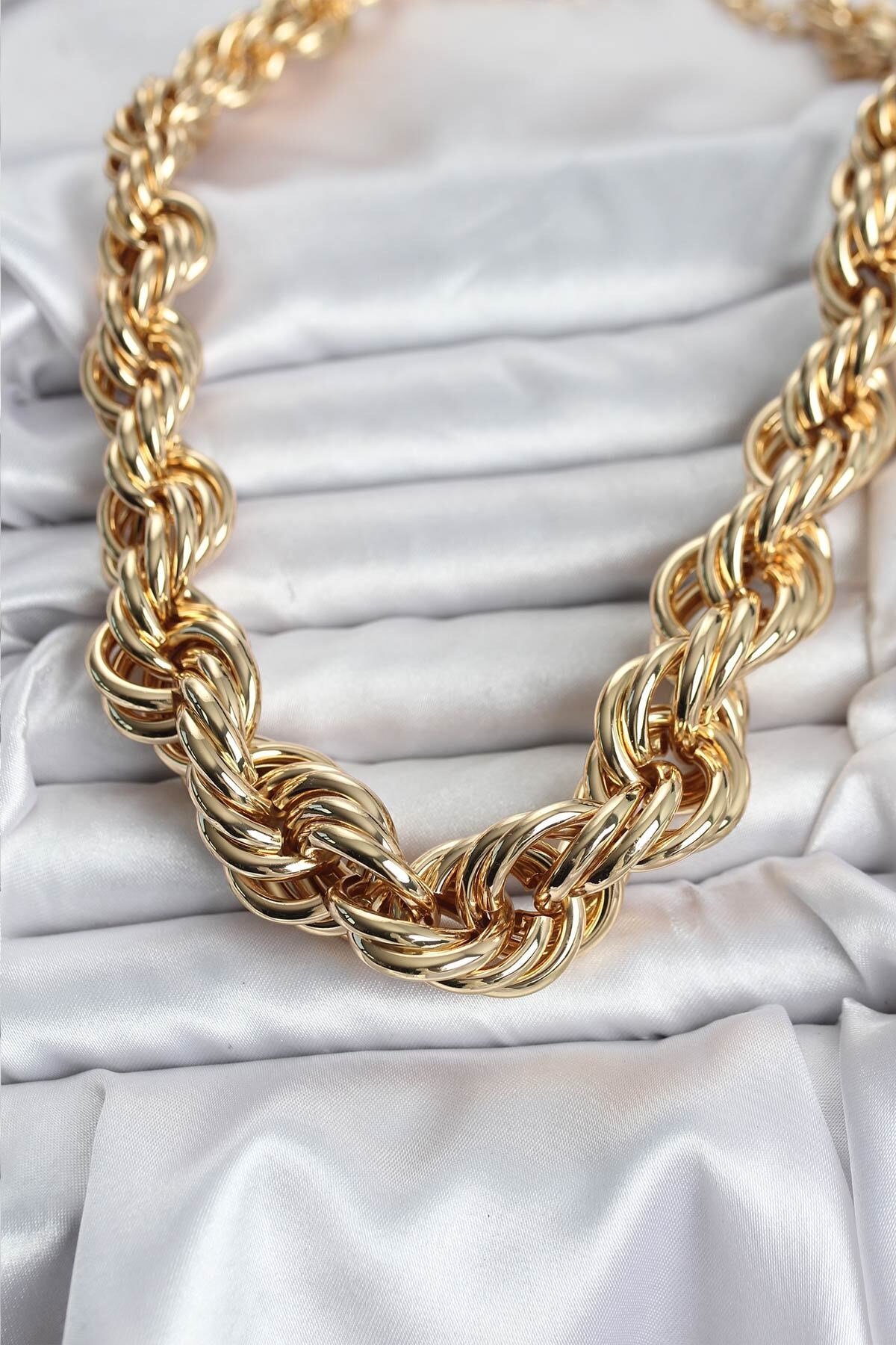 Pirinç Gold Renk Sarmal Halat Model Kadın Kolye