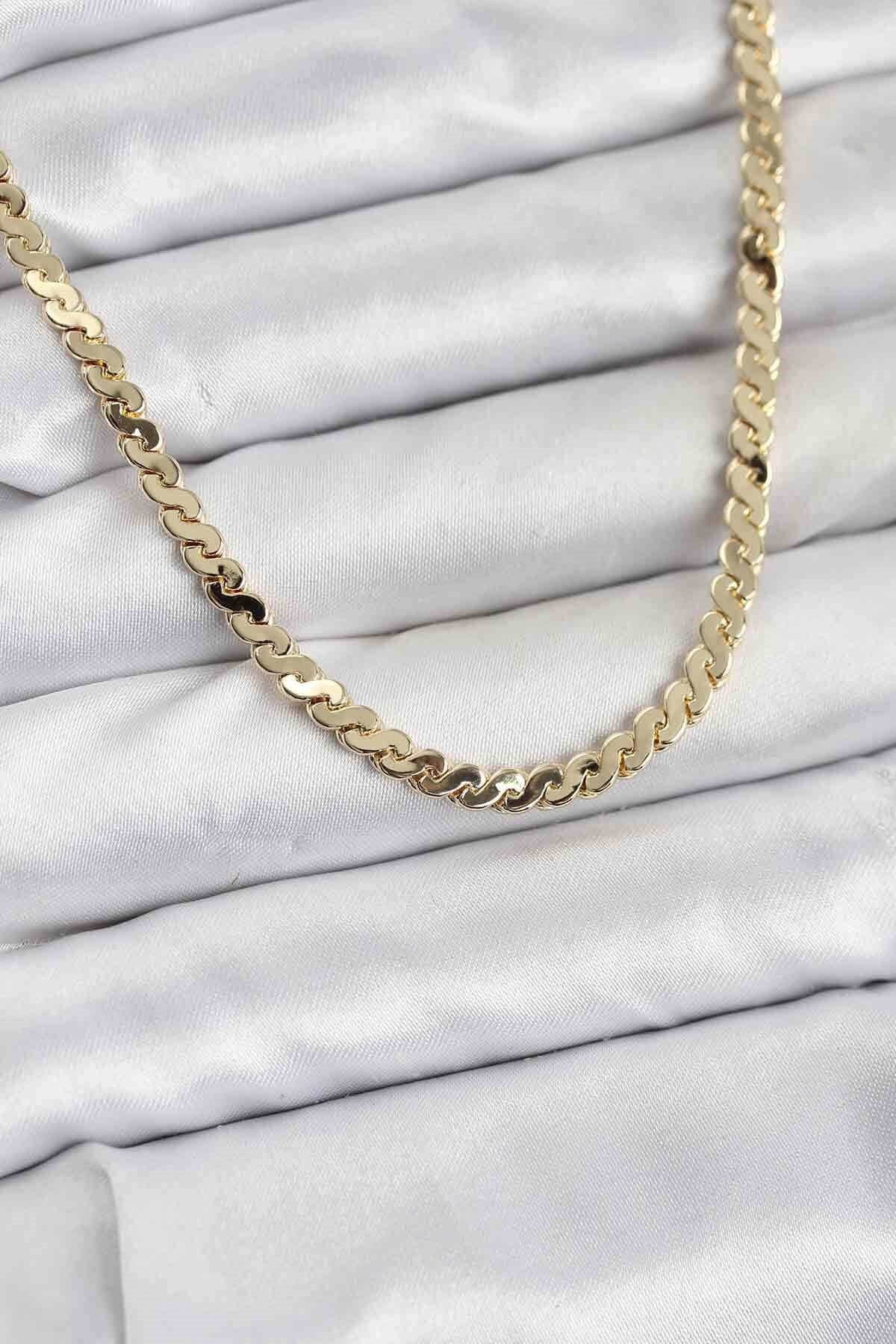 Pirinç Gold Renk Yassı Zincir Kadın Kolye