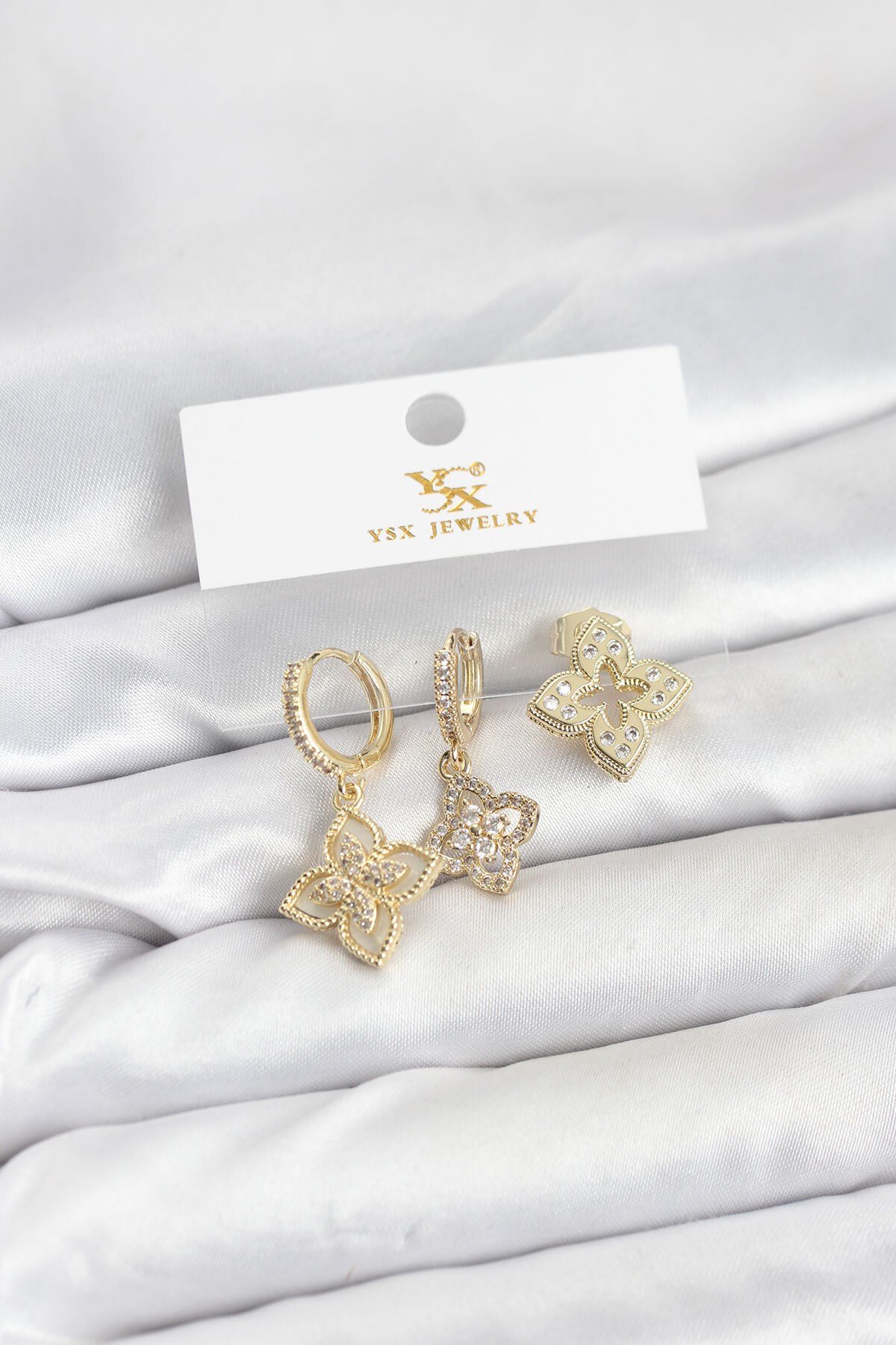 Pirinç Gold Renk Yonca Model YSX Trio Küpe Seti