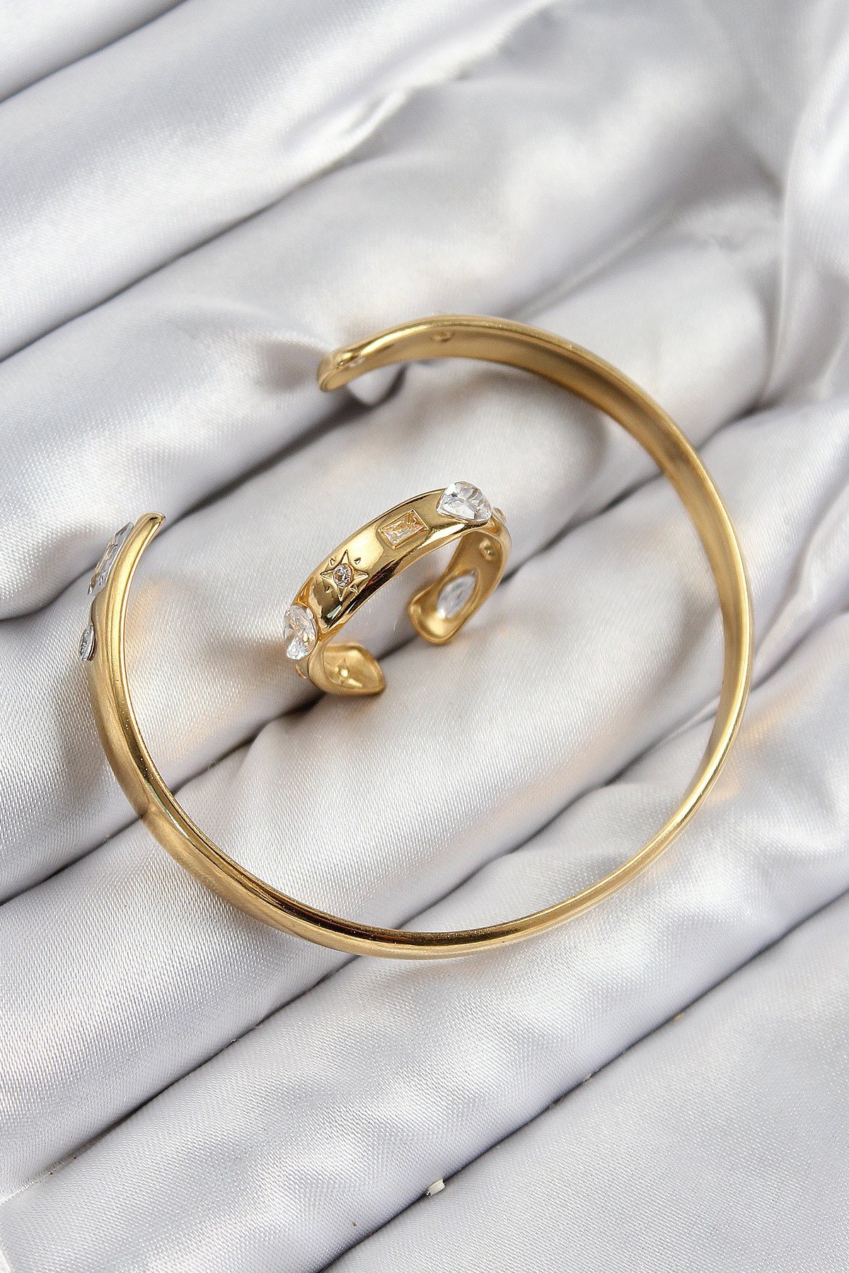 Pirinç Zirkon Taşlı Ayrık Model Gold Renk Bileklik Yüzük Set