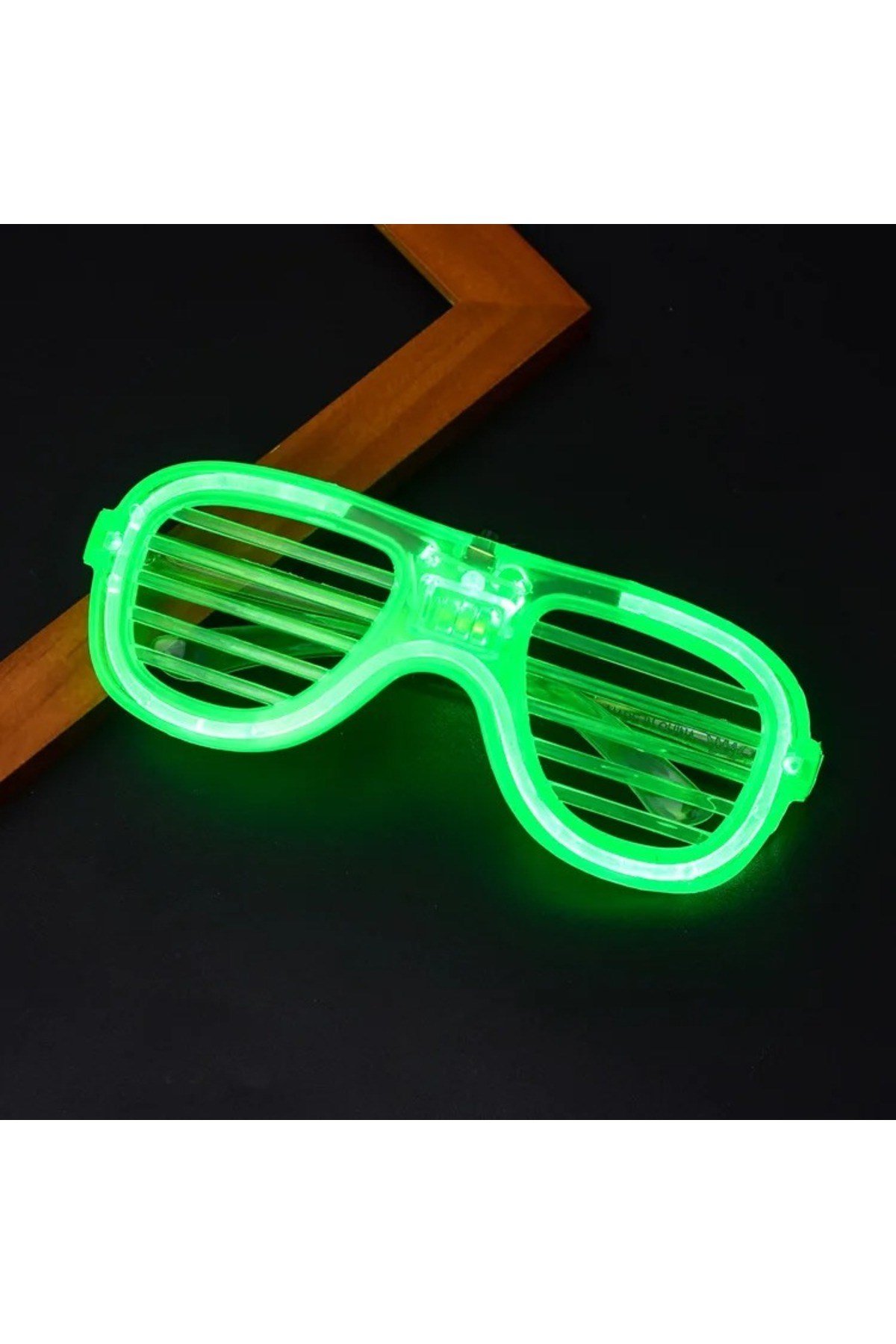 Yeşil LED Işıklı Parti Gözlüğü – Neon Glow Şerit Gözlük 3 Modlu