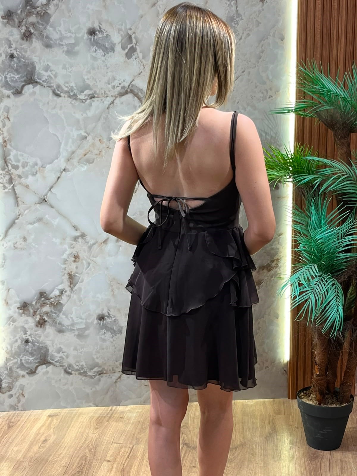 ASKILI TÜL DETAYLI MİNİ ELBİSE