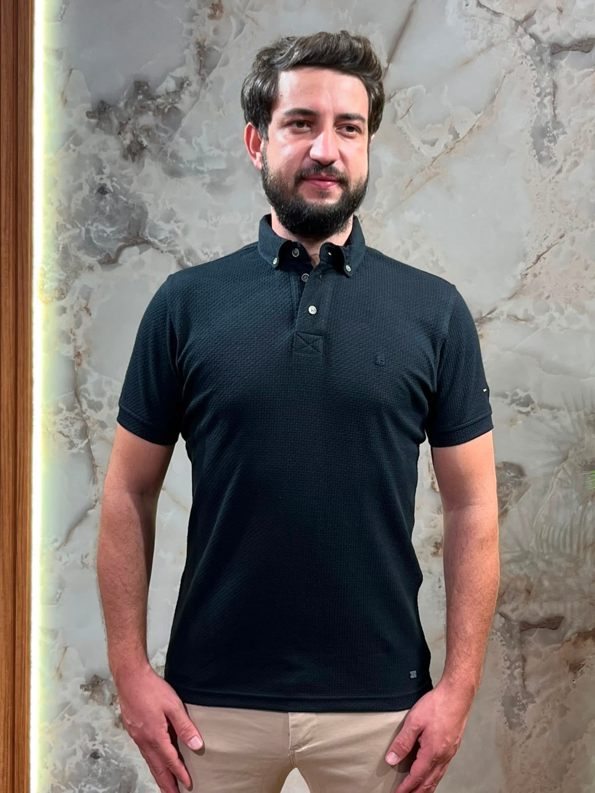 ERKEK DOKULU POLO YAKA TİŞÖRT SLİM FİT KISA KOLLU SİYAH